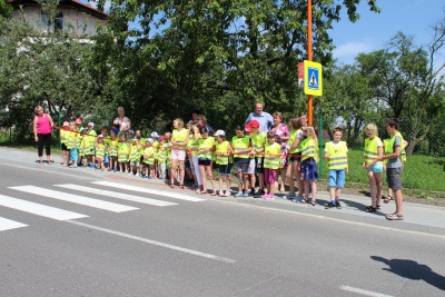 V obci jsme otevřeli oranžový přechod